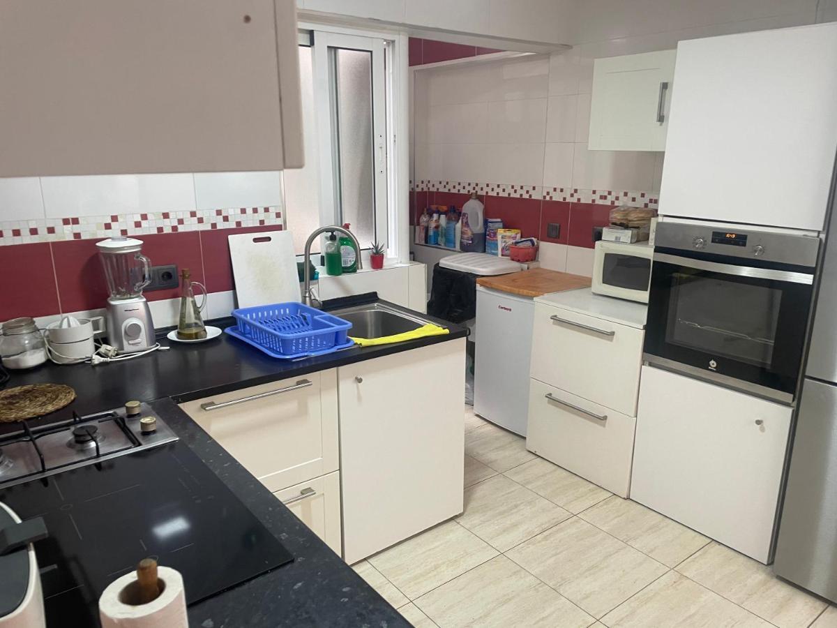 Centrico Torre Del Mar Apartment Luaran gambar