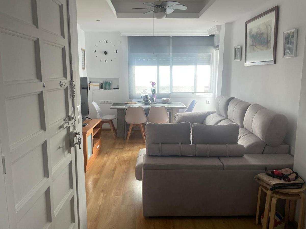Centrico Torre Del Mar Apartment Luaran gambar
